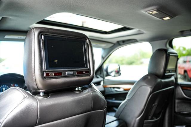 2018 Cadillac Escalade Luxury