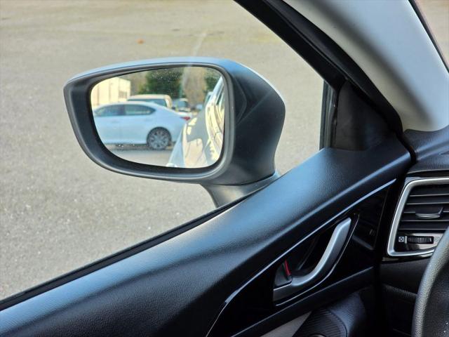 2016 Mazda Mazda3 i Sport