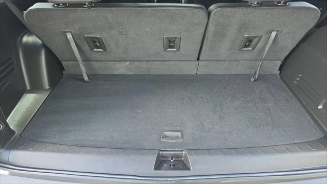 2023 Chevrolet Traverse FWD LT Leather