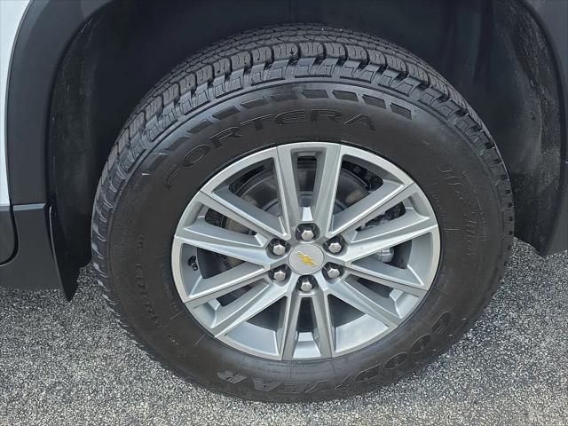 2023 Chevrolet Traverse FWD LT Leather