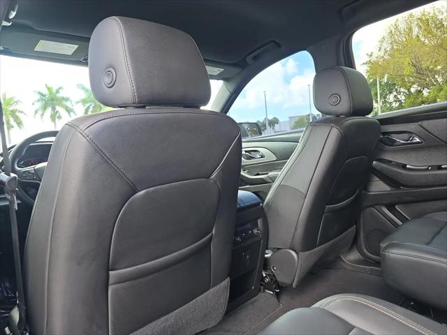 2023 Chevrolet Traverse FWD LT Leather