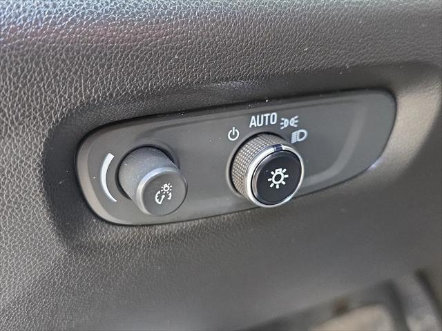 2023 Chevrolet Traverse FWD LT Leather