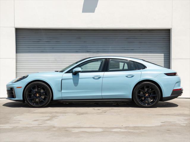 2026 Porsche Panamera 4