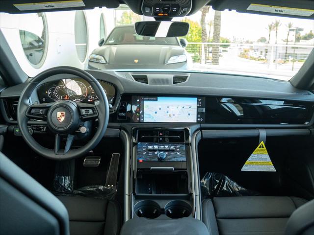 2026 Porsche Panamera 4
