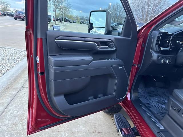 2026 GMC Sierra 2500HD Crew Cab, Standard Bed, SLT, 4WD