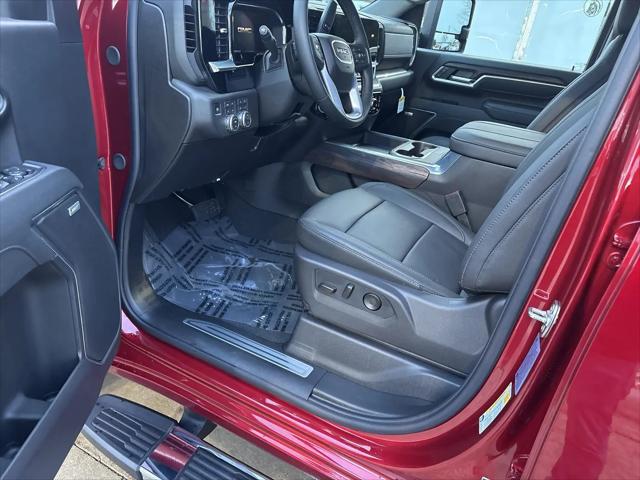 2026 GMC Sierra 2500HD Crew Cab, Standard Bed, SLT, 4WD