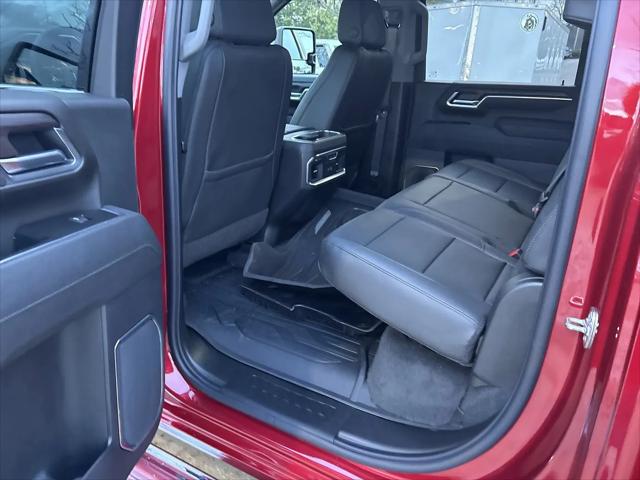 2026 GMC Sierra 2500HD Crew Cab, Standard Bed, SLT, 4WD