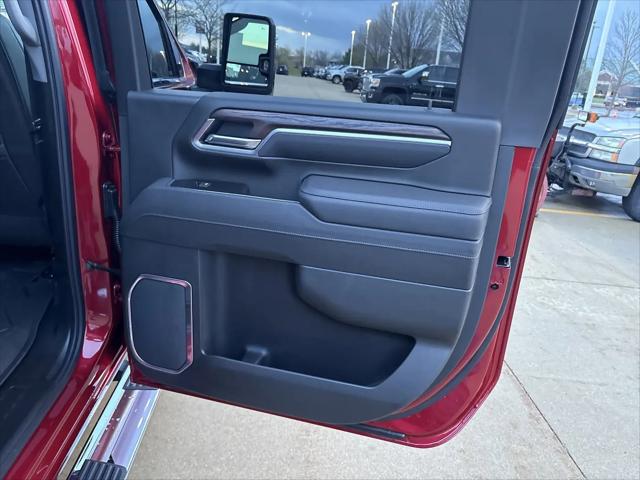 2026 GMC Sierra 2500HD Crew Cab, Standard Bed, SLT, 4WD