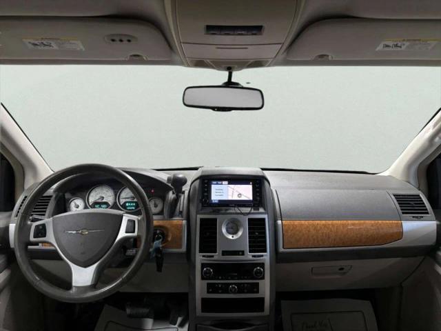 2008 Chrysler Town & Country Limited