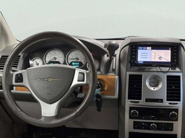2008 Chrysler Town & Country Limited