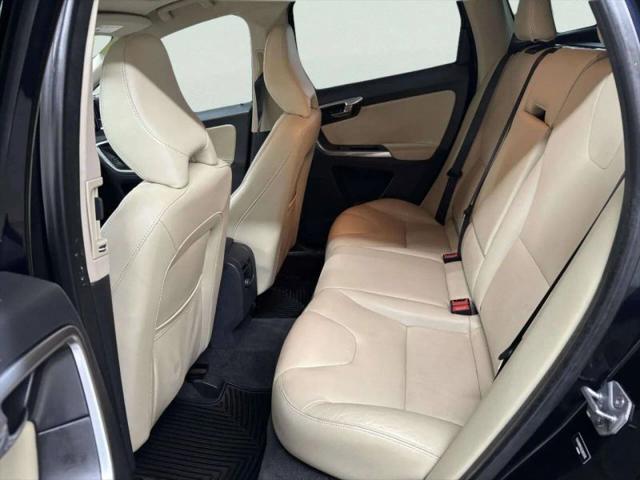 2016 Volvo XC60 T6 Drive-E