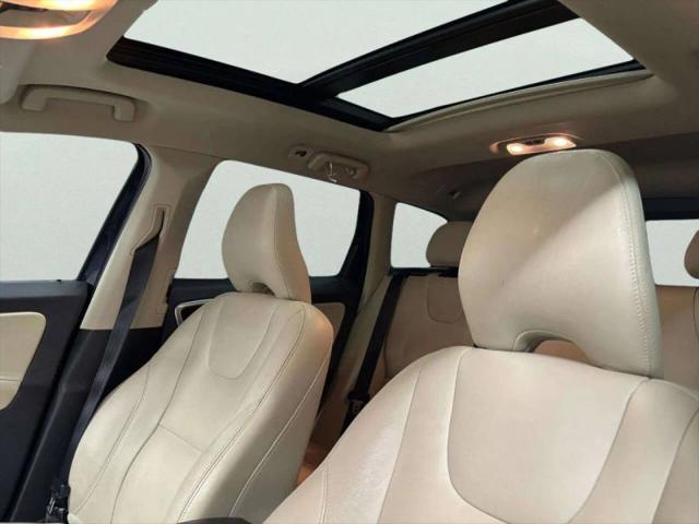 2016 Volvo XC60 T6 Drive-E