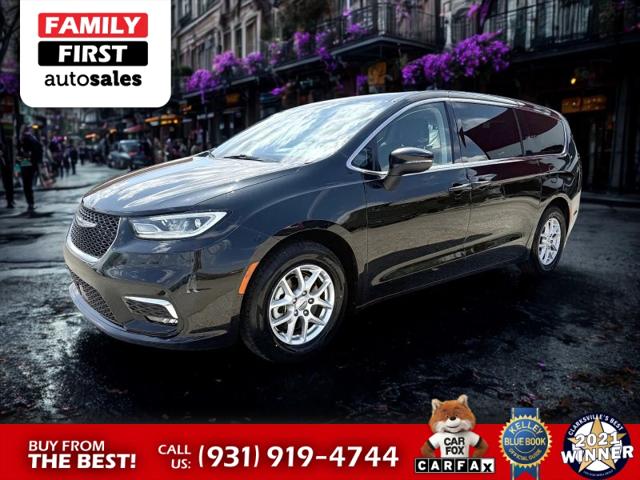 2023 Chrysler Pacifica Touring L for sale in Clarksville, TN