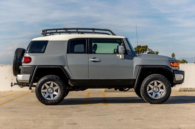 2014 Toyota FJ Cruiser Base