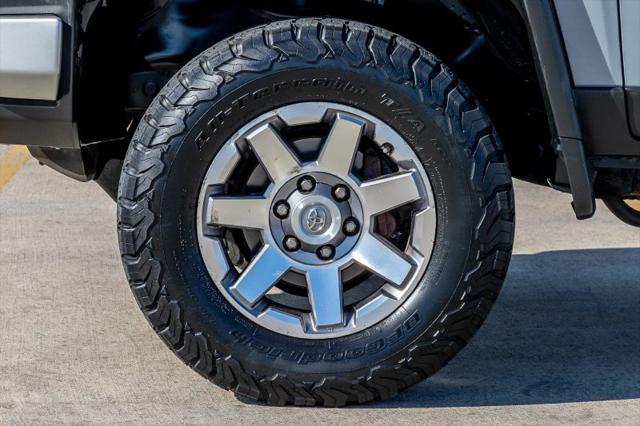 2014 Toyota FJ Cruiser Base