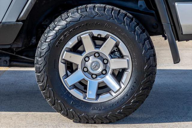 2014 Toyota FJ Cruiser Base