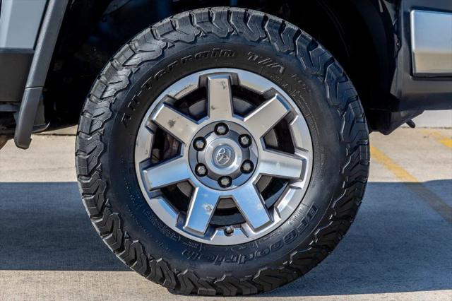 2014 Toyota FJ Cruiser Base