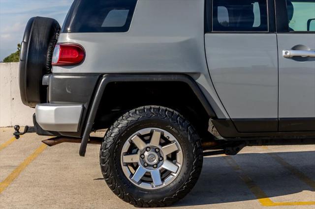 2014 Toyota FJ Cruiser Base