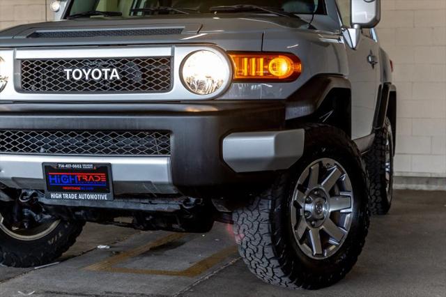 2014 Toyota FJ Cruiser Base