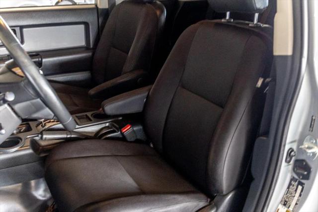 2014 Toyota FJ Cruiser Base