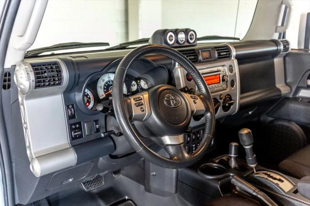 2014 Toyota FJ Cruiser Base
