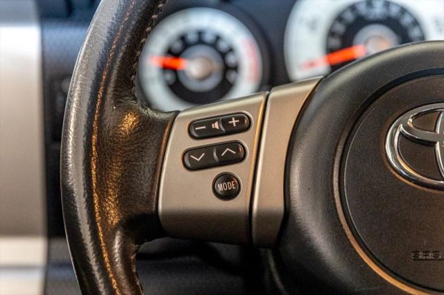 2014 Toyota FJ Cruiser Base