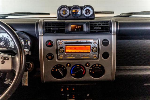 2014 Toyota FJ Cruiser Base