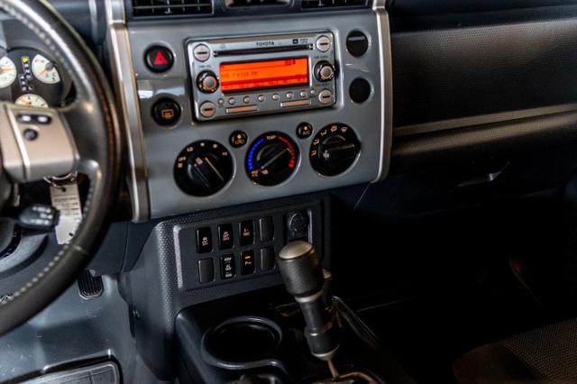 2014 Toyota FJ Cruiser Base