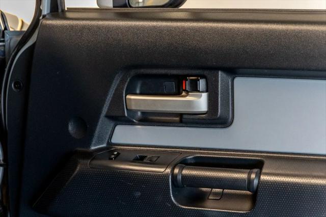2014 Toyota FJ Cruiser Base