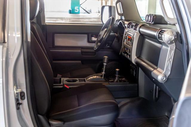 2014 Toyota FJ Cruiser Base