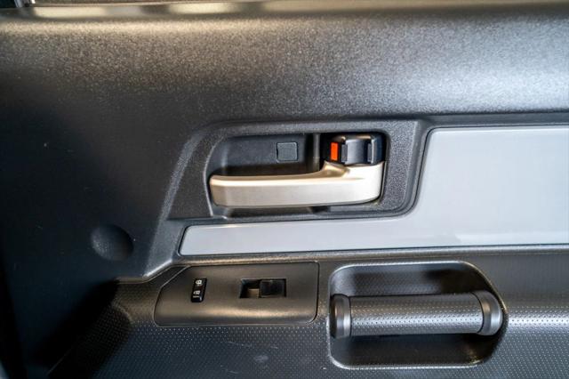 2014 Toyota FJ Cruiser Base