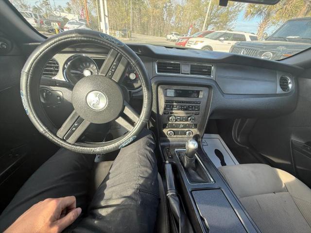 2012 Ford Mustang V6