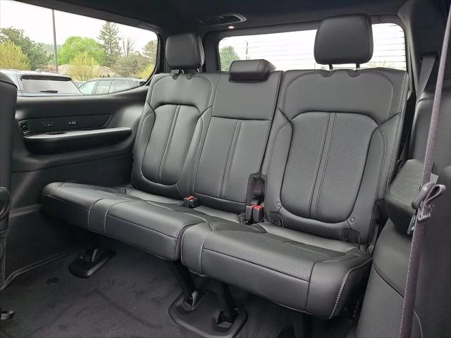 2026 Jeep Grand Wagoneer Upland 4x4