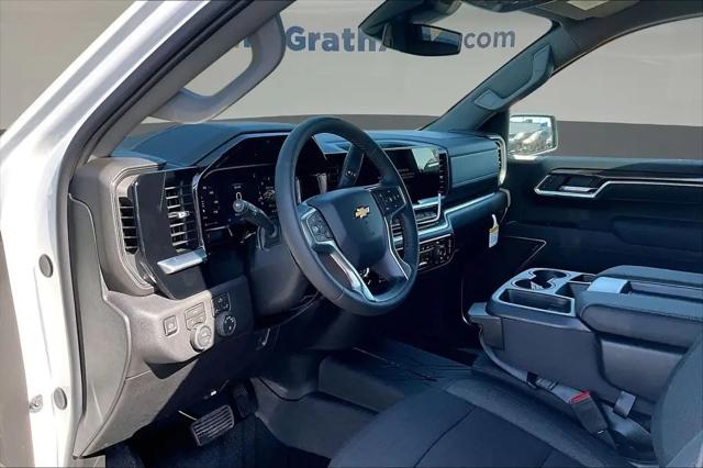 2026 Chevrolet Silverado 1500 4WD Crew Cab Standard Bed LT