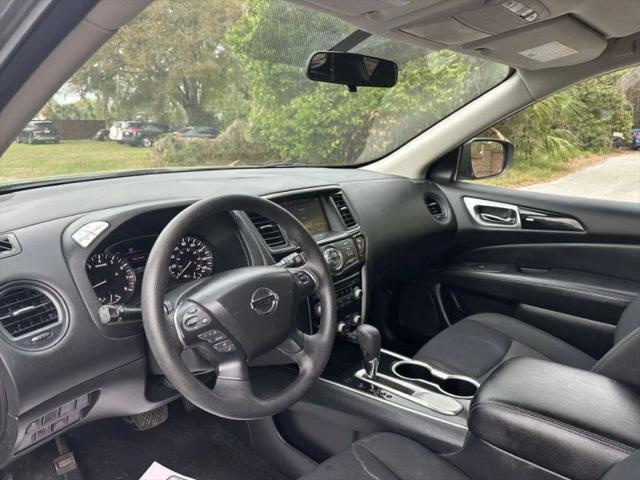 2019 Nissan Pathfinder S