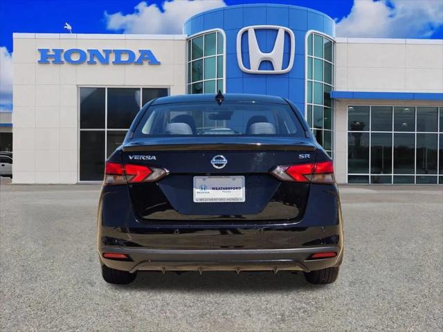 2021 Nissan Versa SR Xtronic CVT