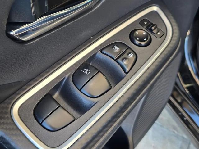 2021 Nissan Versa SR Xtronic CVT