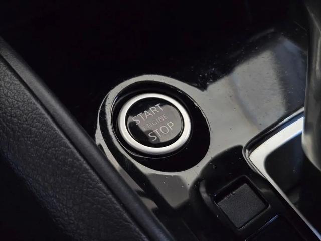 2021 Nissan Versa SR Xtronic CVT
