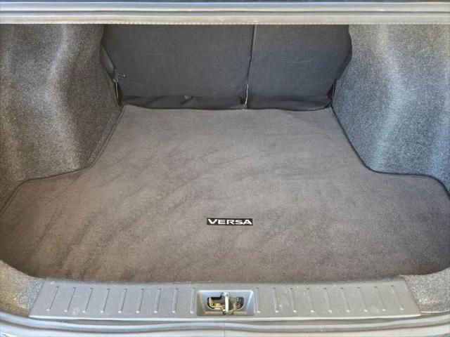 2021 Nissan Versa SR Xtronic CVT