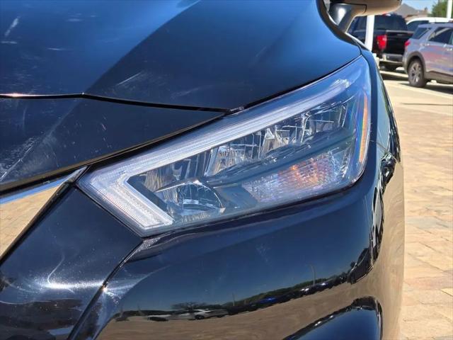 2021 Nissan Versa SR Xtronic CVT