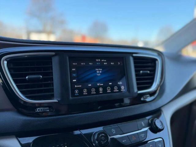 2020 Chrysler Voyager LXI