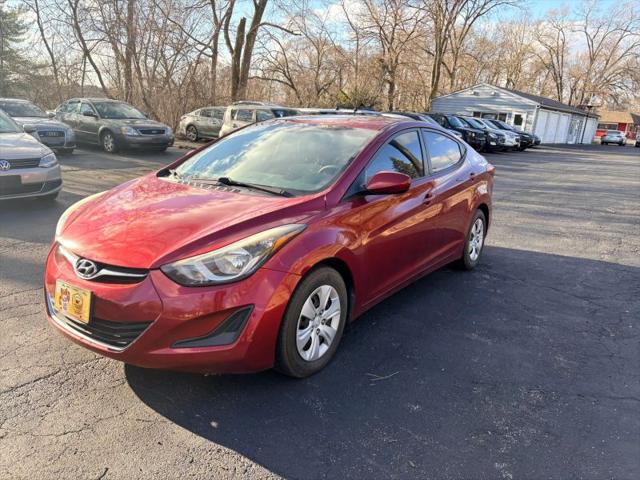 2016 Hyundai Elantra SE for sale in Batavia, IL