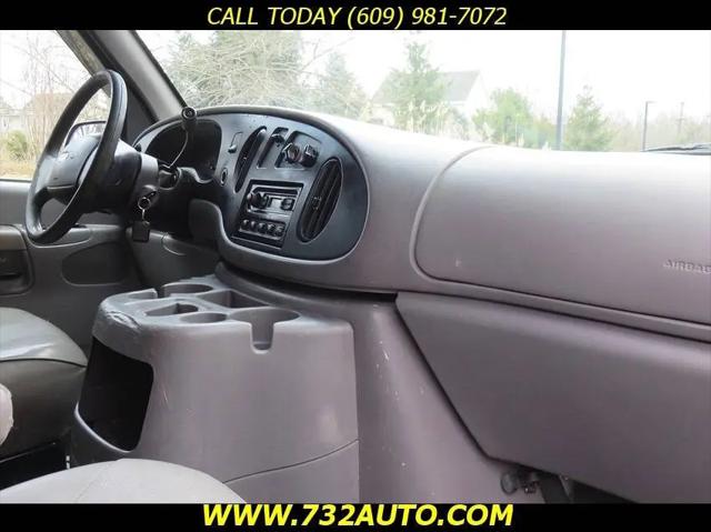 2002 Ford E-150 Commercial