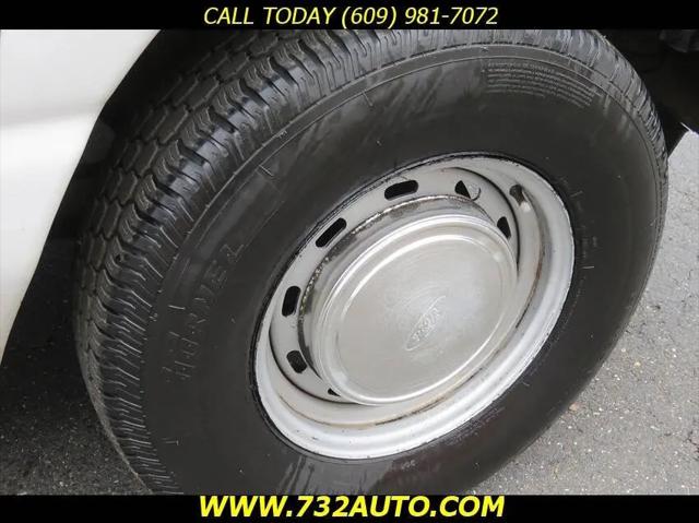 2002 Ford E-150 Commercial