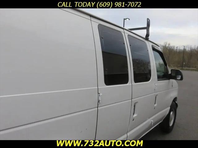 2002 Ford E-150 Commercial