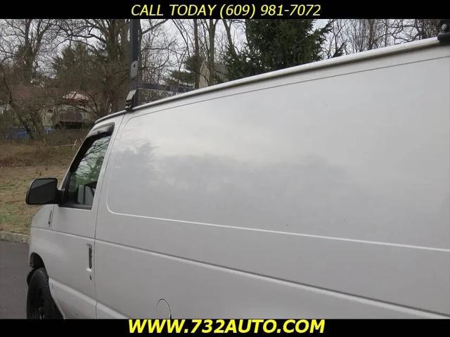 2002 Ford E-150 Commercial