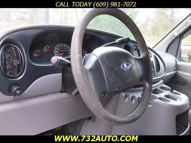 2002 Ford E-150 Commercial