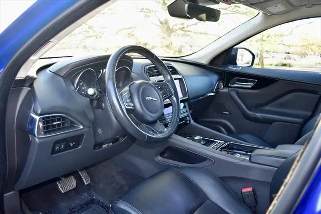 2019 Jaguar F-PACE 25t Premium