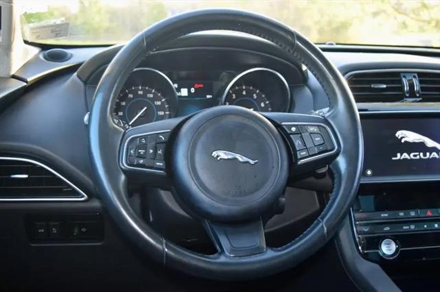 2019 Jaguar F-PACE 25t Premium