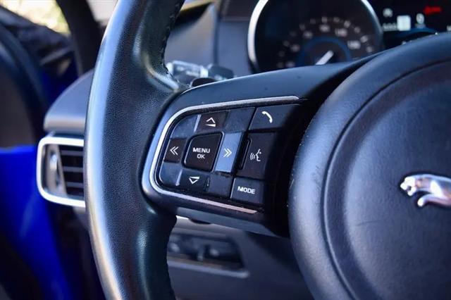 2019 Jaguar F-PACE 25t Premium